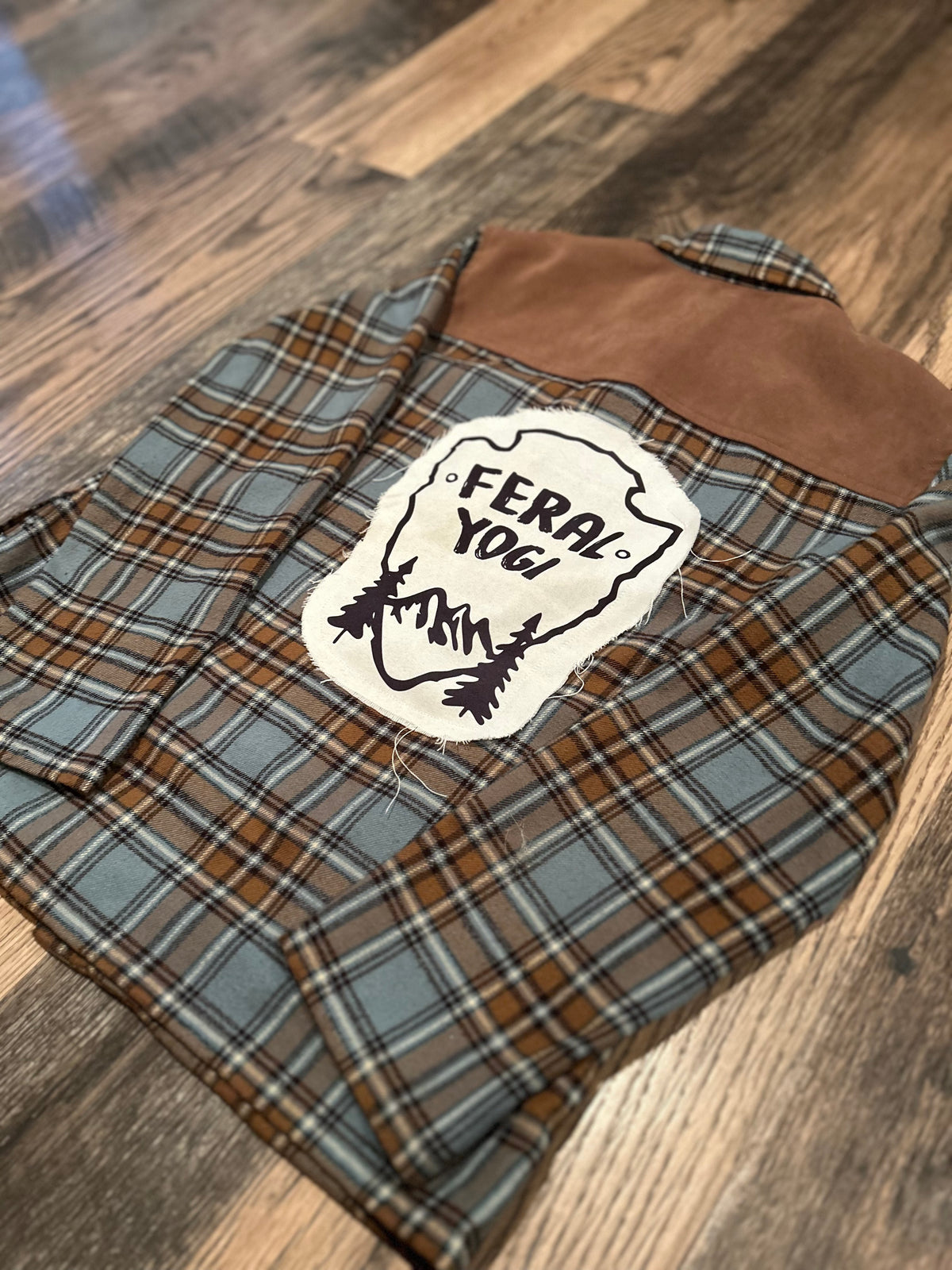 Teal Saddle Study Flannel